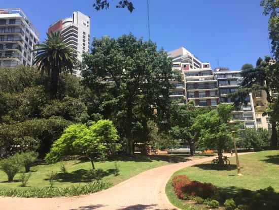 Plaza Barrancas de Belgrano